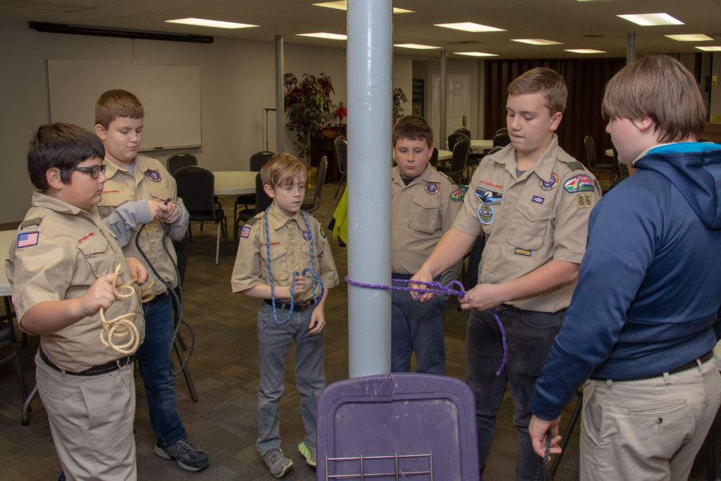 Troop 1086 - Troop Meeting - Knot Tying