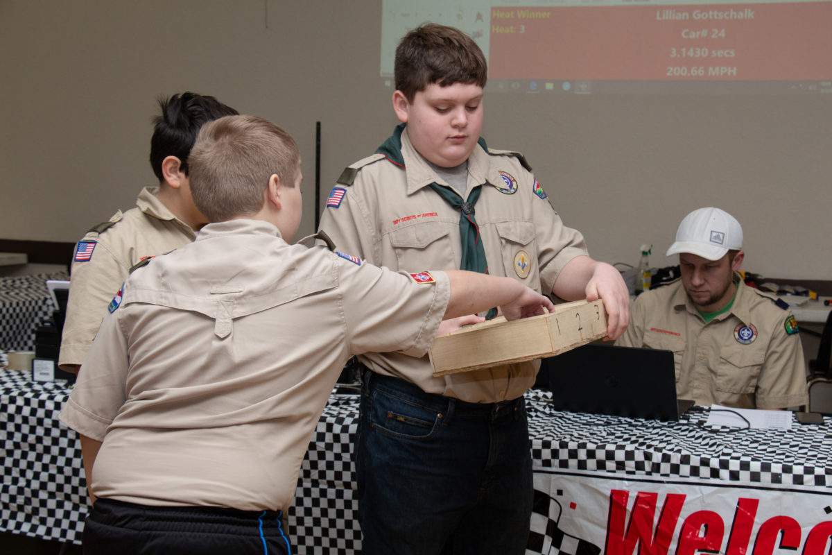 Troop 1086 - Helping At the Pack 4039 Pinewood Derby