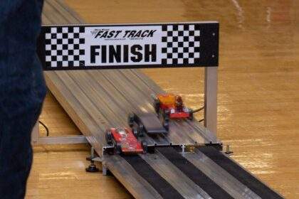 Troop 1086 - Helping At the Pack 4039 Pinewood Derby